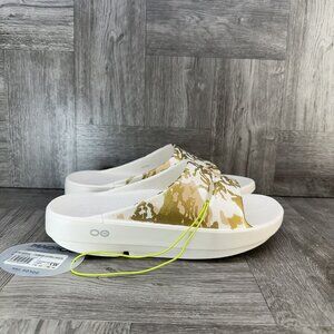 OOFOS OOAHH Women's size 7 Sahara Gold Sport Slide